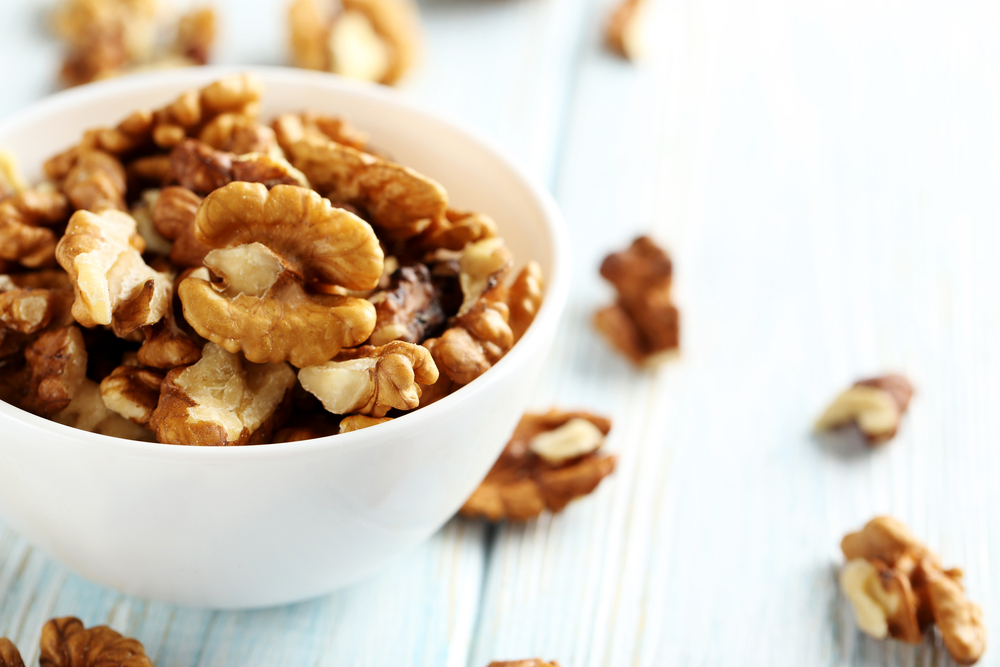 walnuts are a healthy snack